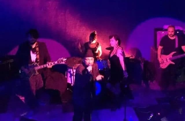 Ex disponibiliza nova música ‘6 mãos’